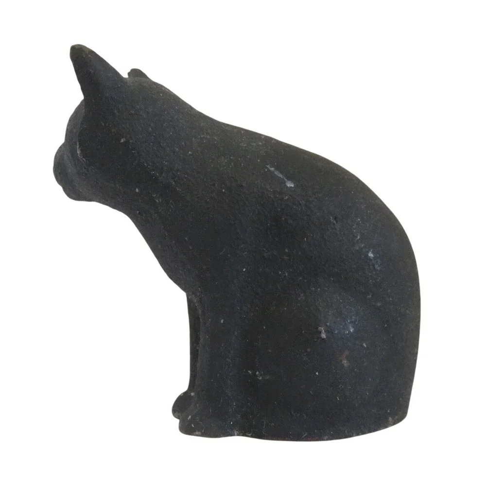 Nanbu Tekki Iwachu Japanese Cast Iron Paperweight Black Sitting Cat Figurine‎ - Picture 5 of 6